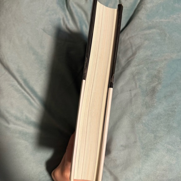 Maria Tippett
Portrait in Light and Shadow: The Life of Yousuf Karsh - Picture 3 of 7